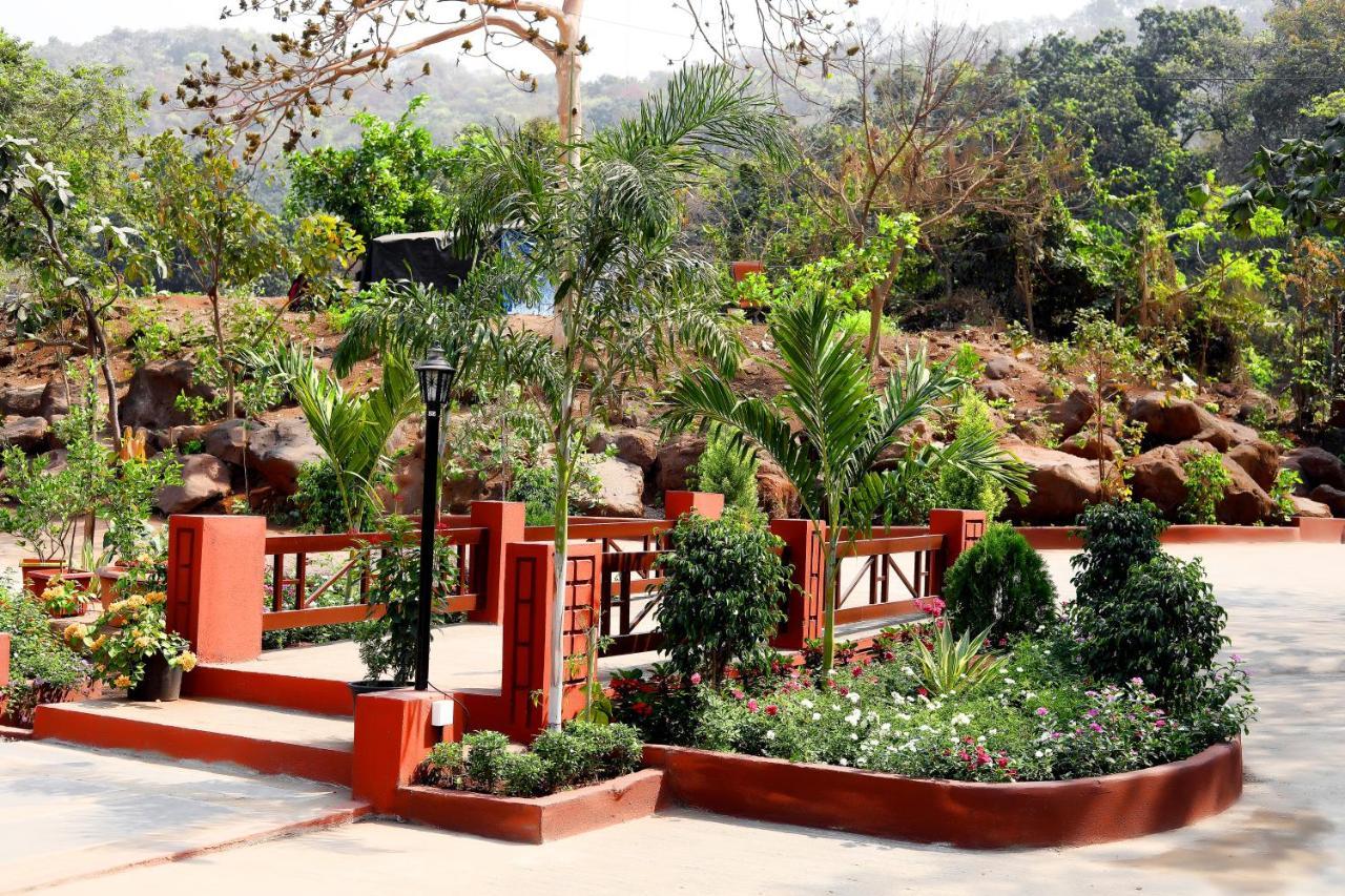 Pali Village Resort Mira-Bhayandar Eksteriør bilde